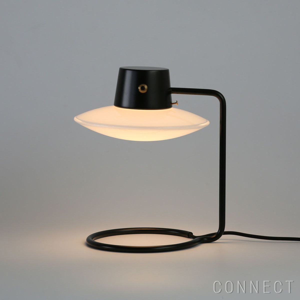 Louis Poulsen（ルイスポールセン） / AJ Oxford Table Lamp（オックスフォード テーブルランプ） / ガラスシェードタイプ / H280mm