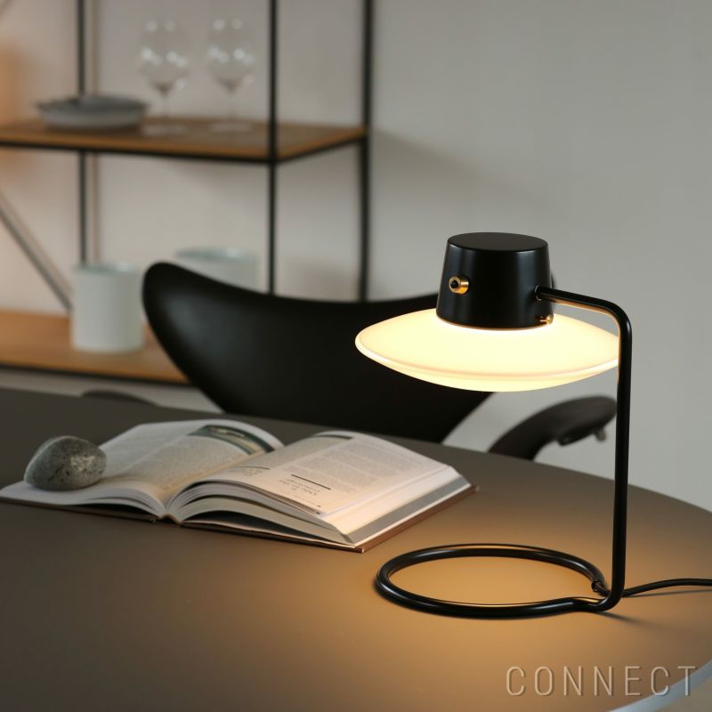 Louis Poulsen（ルイスポールセン） / AJ Oxford Table Lamp 