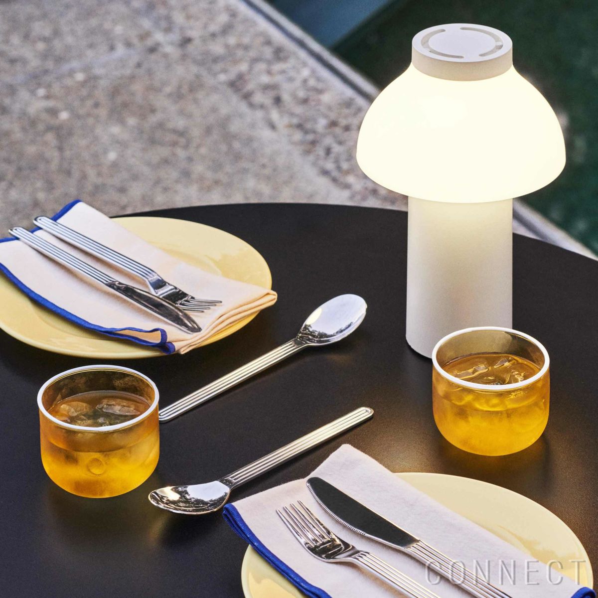 HAY（ヘイ） / PC PORTABLE（PCポータブル） / リサイクル仕様 / クリームホワイト / テーブルランプ