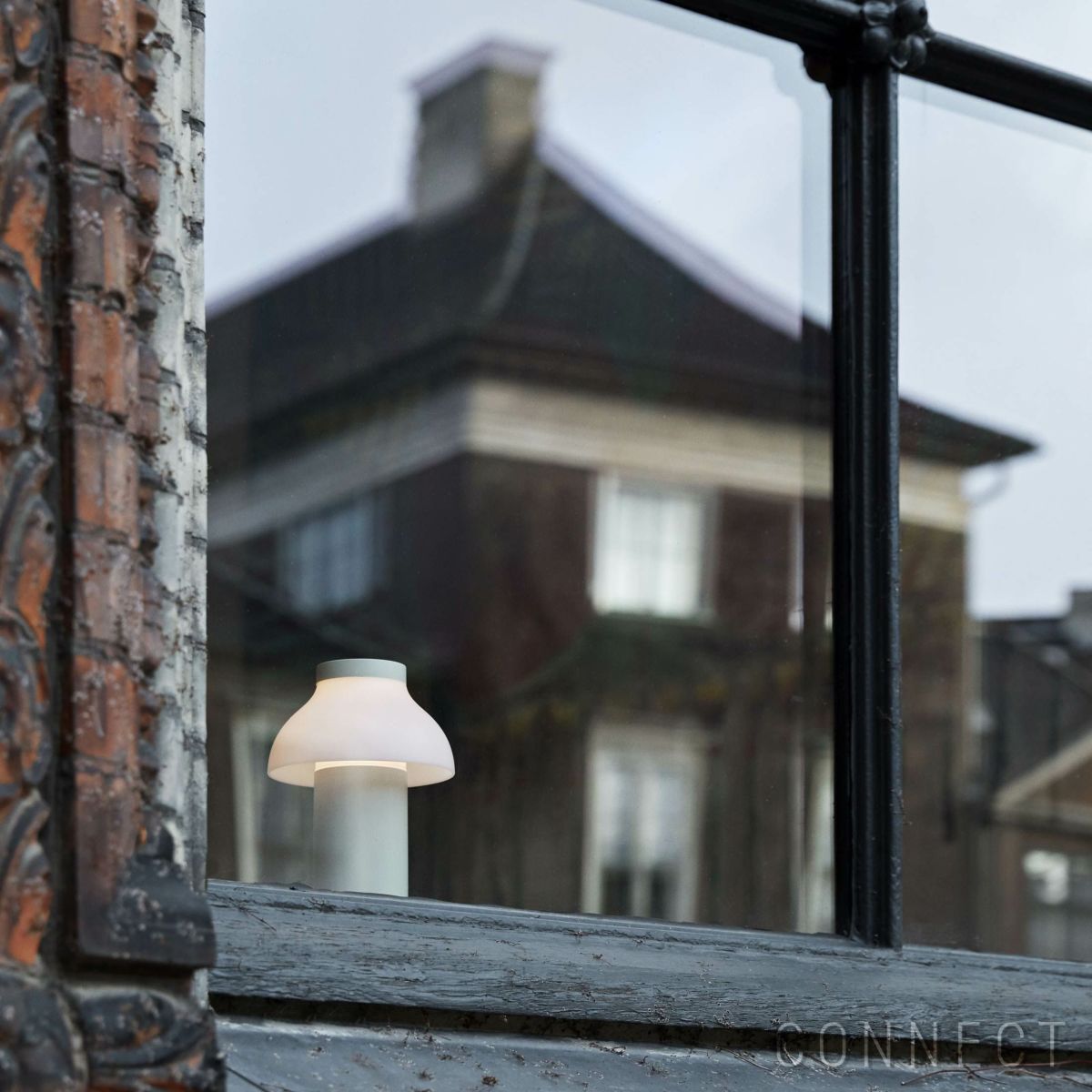 HAY（ヘイ） / PC PORTABLE（PCポータブル） / リサイクル仕様 / クリームホワイト / テーブルランプ