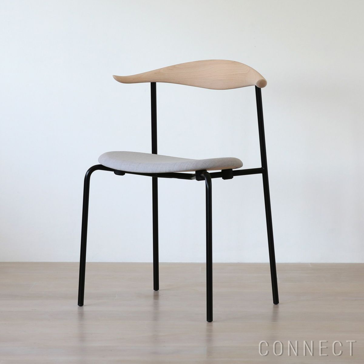 CARL HANSEN & SON（カール・ハンセン＆サン） / CH88P / ビーチ材・ソープ仕上げ・ブラック脚 / Canvas 0716 / ダイニングチェア