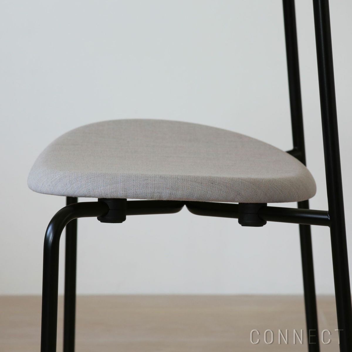 CARL HANSEN & SON（カール・ハンセン＆サン） / CH88P / ビーチ材・ソープ仕上げ・ブラック脚 / Canvas 0716 / ダイニングチェア