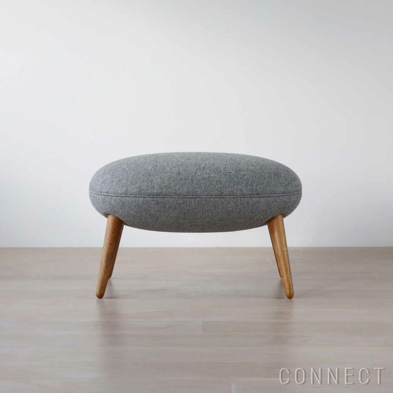 FREDERICIA（フレデリシア） / Swoon Lounge Armchair（スウーンラウンジアームチェア） / Model 1770 / オーク材・オイル仕上げ / Hallingdal 130（ハリンダル）