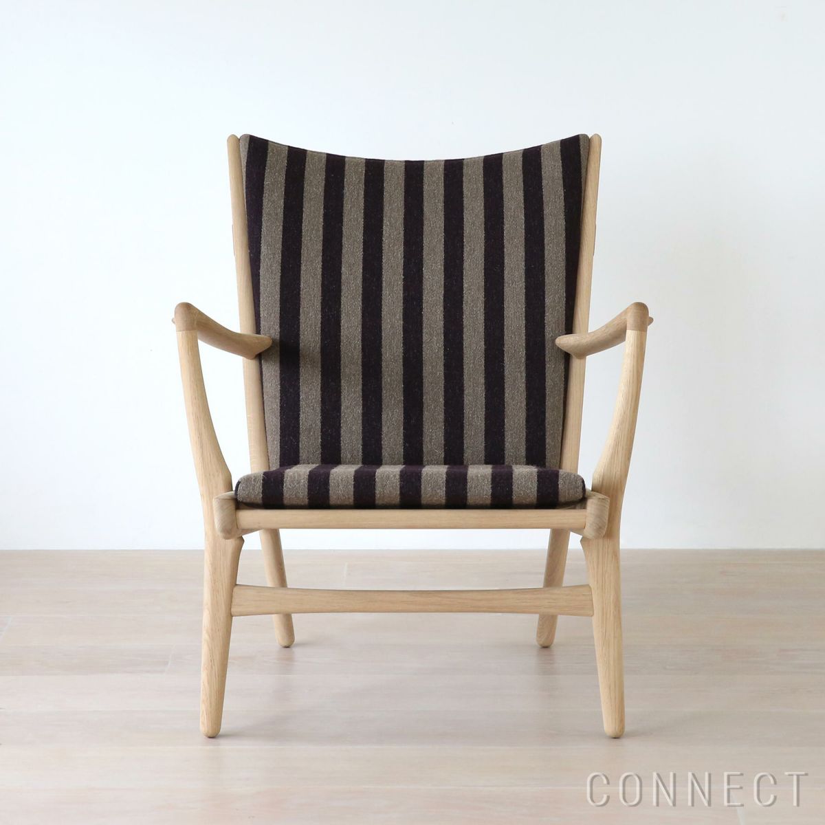 PP Mobler（PPモブラー） / PP16 / オーク材・ソープ仕上げ / Blans Strib（ブランズストライプ） / ラウンジチェア