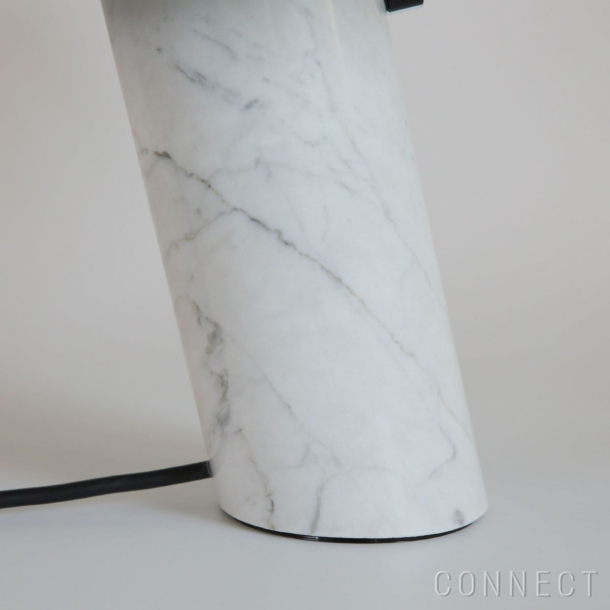 FLOS（フロス） / SNOOPY（スヌーピー） / テーブルランプ