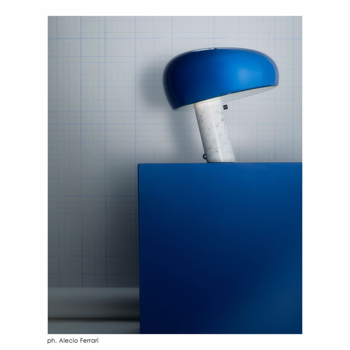 FLOS（フロス） / SNOOPY（スヌーピー） / テーブルランプ