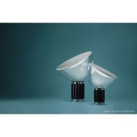 FLOS（フロス） / TACCIA（タッチア） PMMA / テーブルランプ