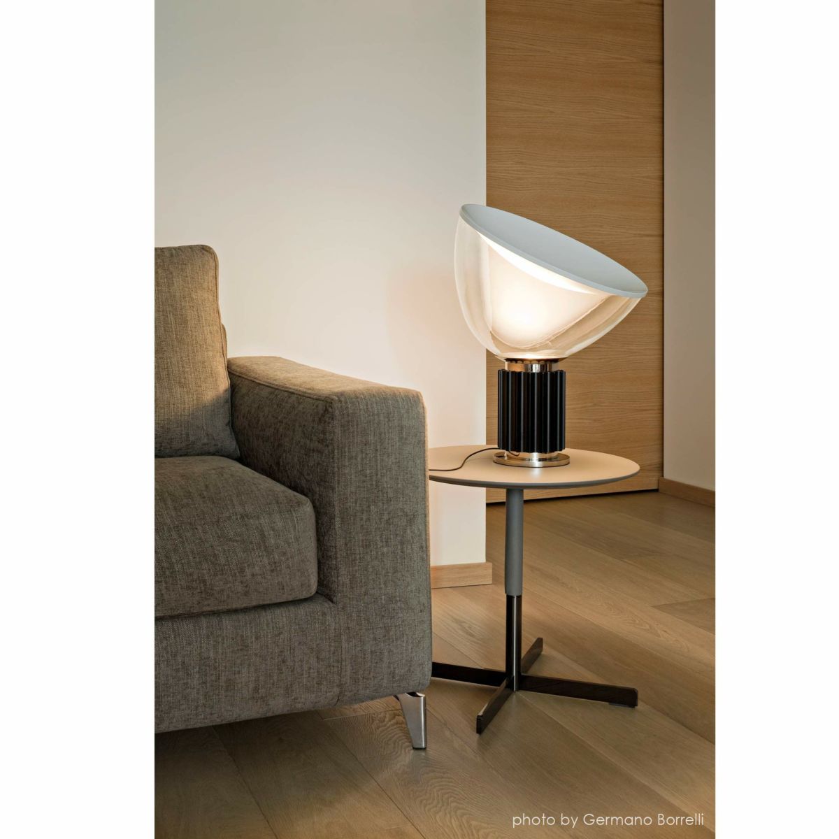 FLOS（フロス） / TACCIA SMALL（タッチア スモール） / テーブルランプ