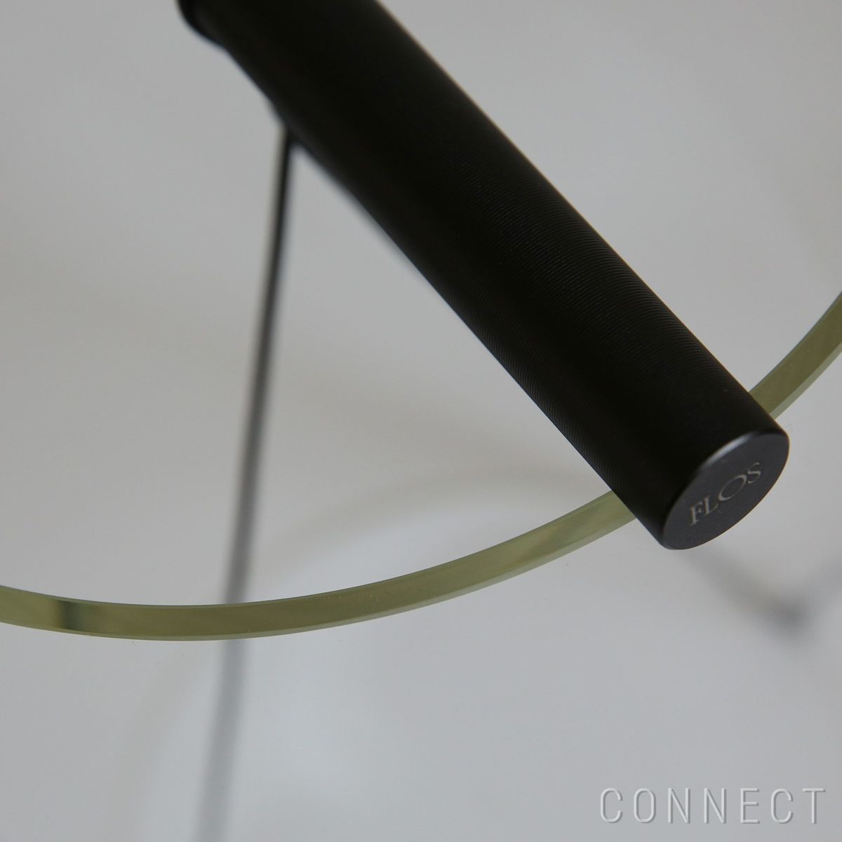 FLOS（フロス） / TO TIE T1（トゥータイT2） / テーブルランプ