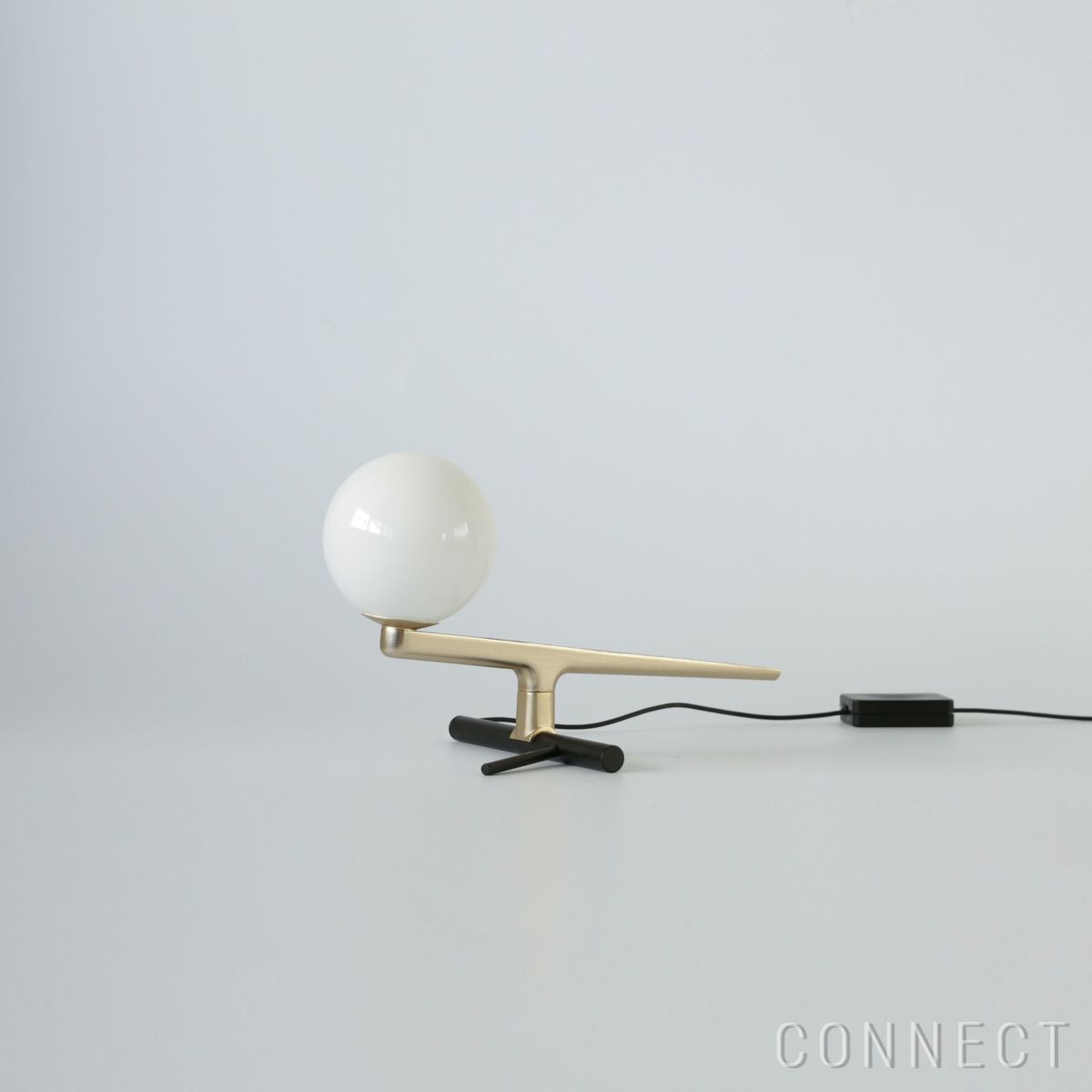 Artemide（アルテミデ） / Yanzi T（ヤンツィ T） / テーブルランプ