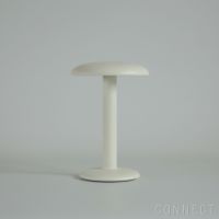 FLOS（フロス） / GUSTAVE（グスタヴ） / マットカラー / 全2色 / テーブルランプ