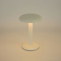 FLOS（フロス） / GUSTAVE（グスタヴ） / マットカラー / 全2色 / テーブルランプ