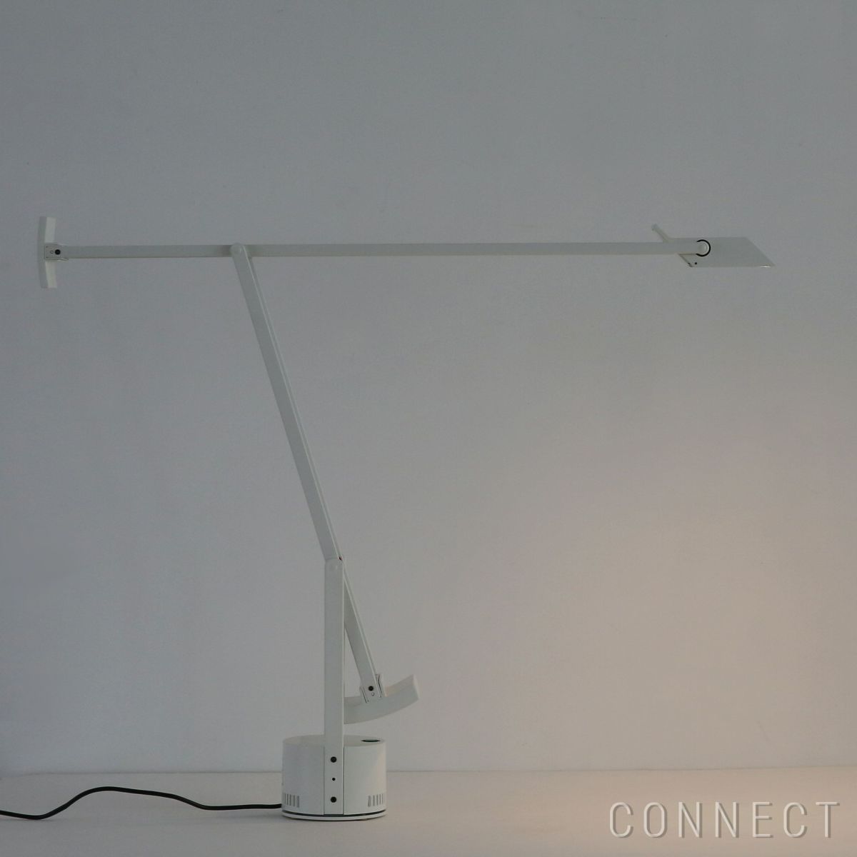 Artemide（アルテミデ） / Tizio White（ティチオ ホワイト） LED / デスクライト