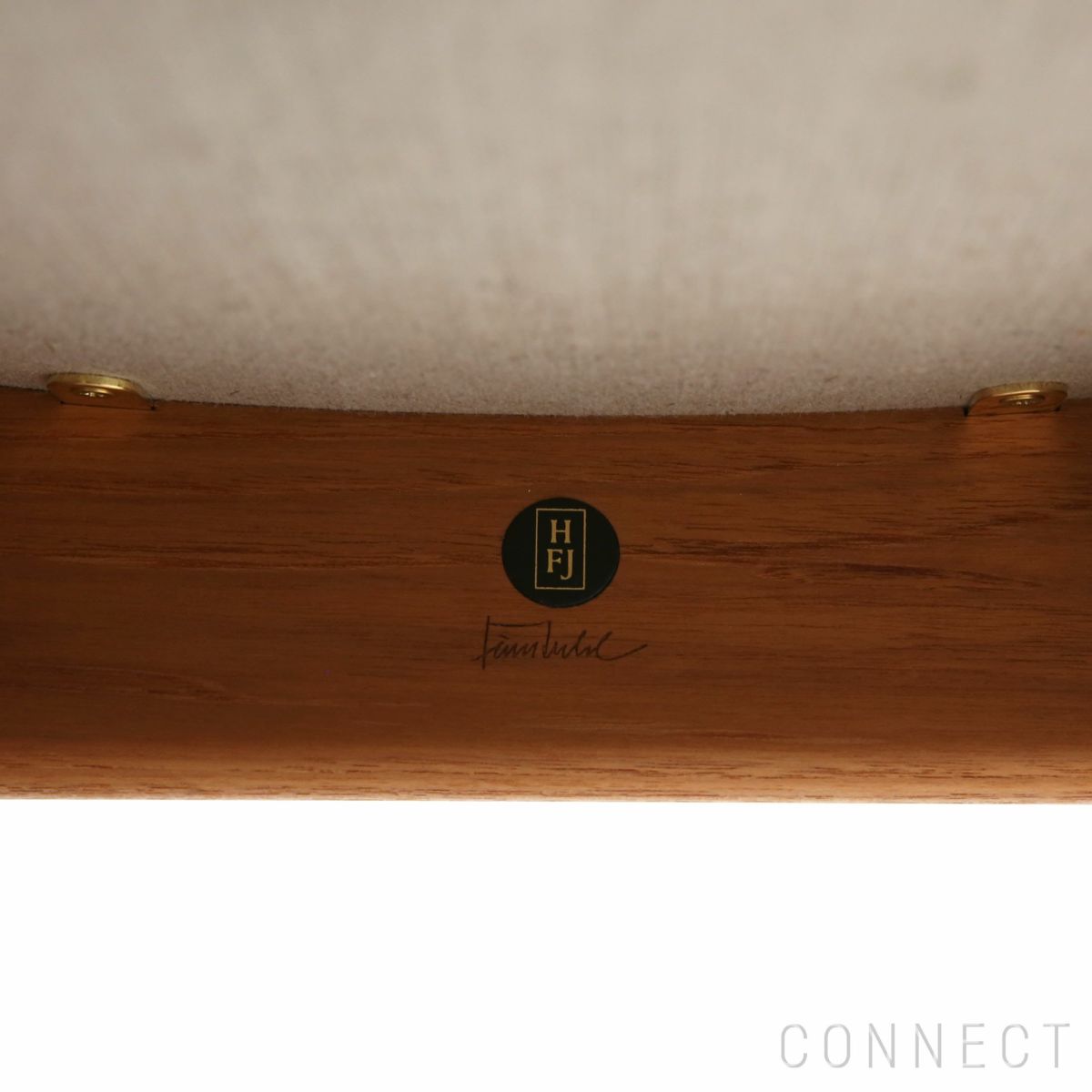 HOUSE OF FINN JUHL（ハウス・オブ・フィンユール） / 45 CHAIR / ウォルナット材・オイル仕上げ・エレガンスレザー（mocca）