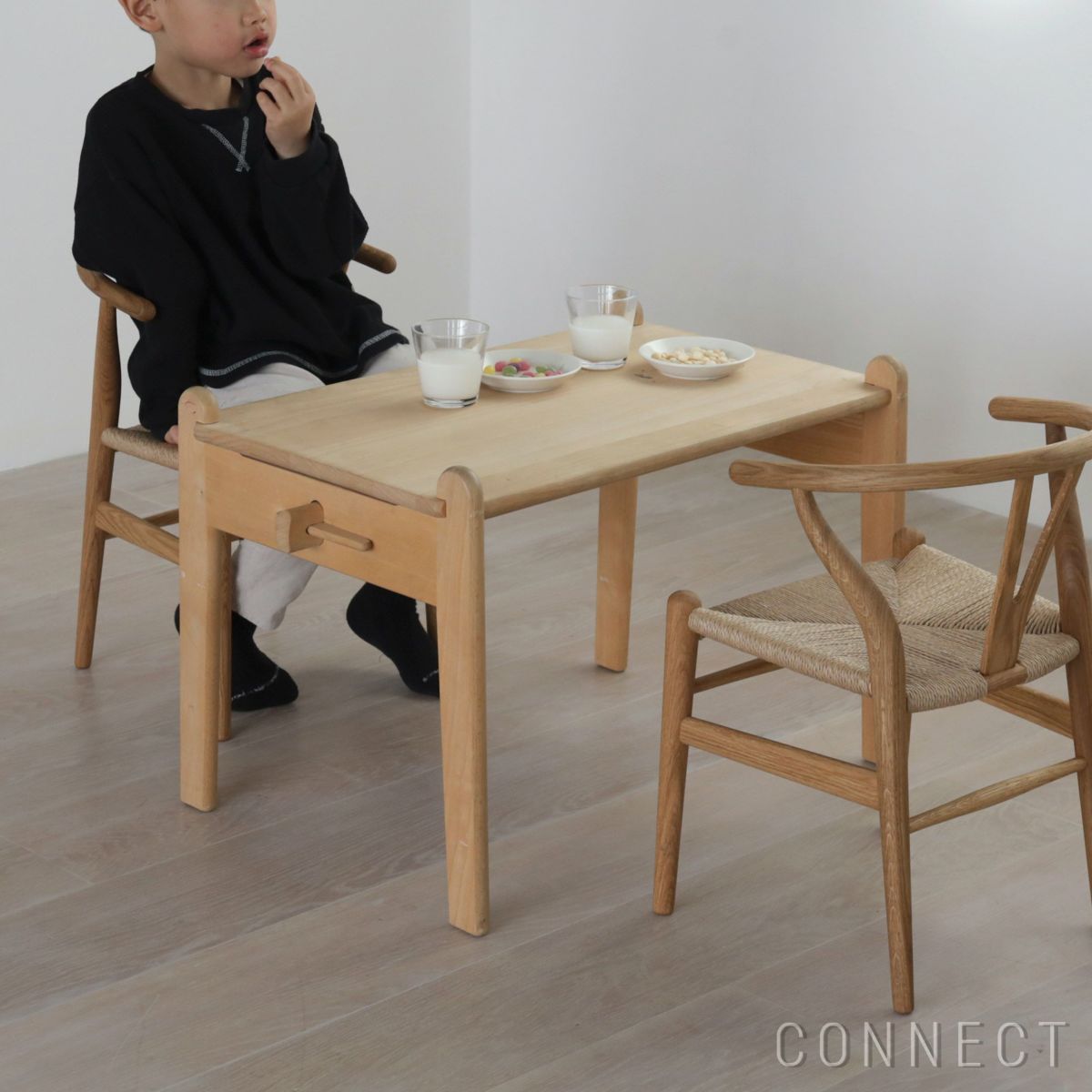 CARL HANSEN & SON（カール・ハンセン＆サン） / CH411 PETER'S TABLE（ピーターズテーブル） / ビーチ材・無塗装 / キッズ用テーブル