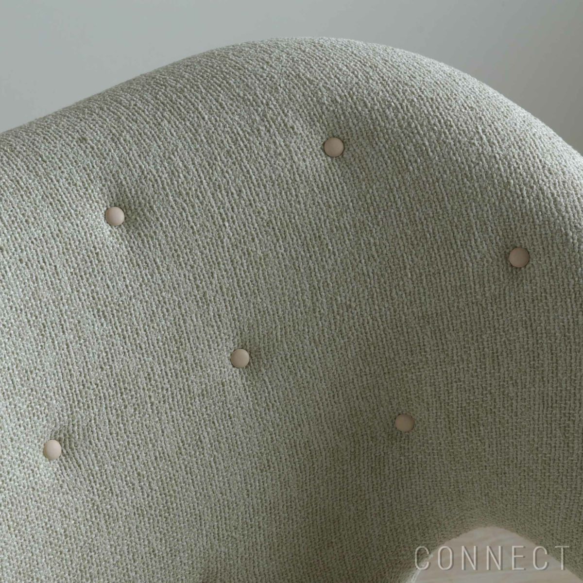 HOUSE OF FINN JUHL（ハウス・オブ・フィンユール） / PELICAN CHAIR W/ BUTTONS（ペリカンチェア） / ウォルナット材・オイル仕上げ / MOSS（モス）0018 / ボタン：VEGETAL