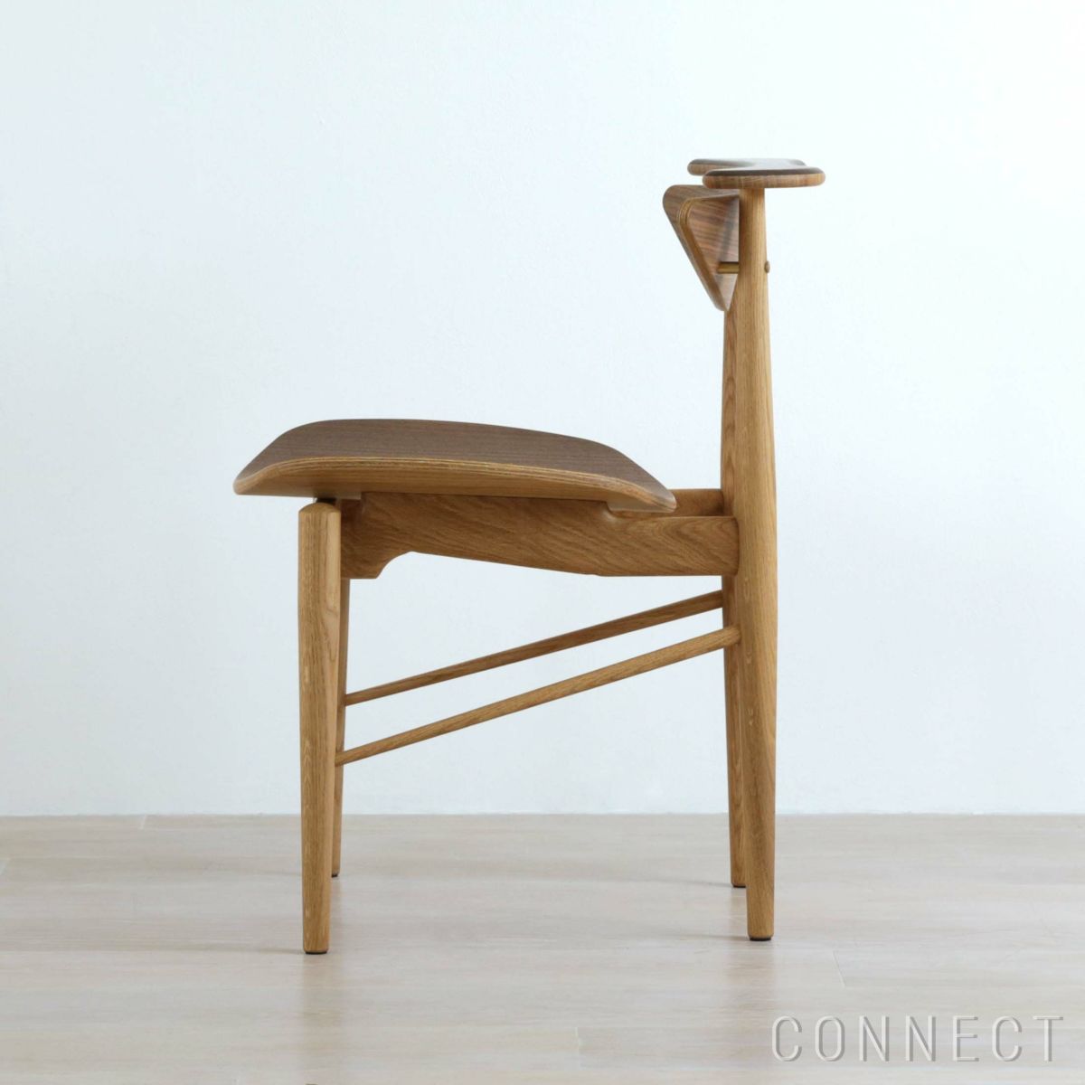 HOUSE OF FINN JUHL（ハウス・オブ・フィンユール） / READING CHAIR（リーディングチェア） / オーク材・ウォルナット材・ダークオイル仕上げ / チェア