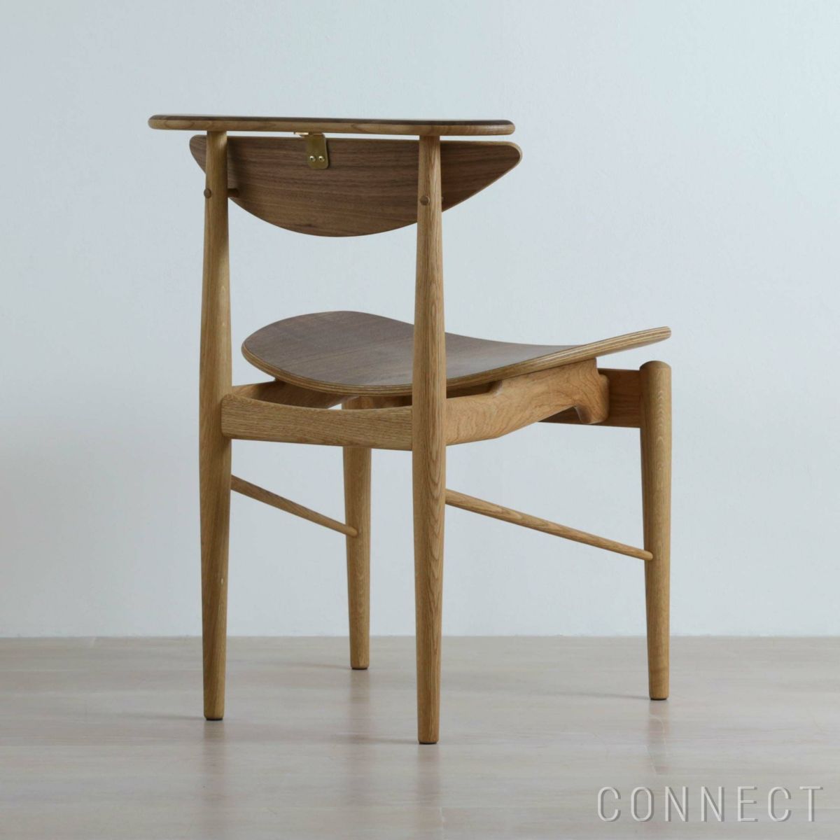 HOUSE OF FINN JUHL（ハウス・オブ・フィンユール） / READING CHAIR（リーディングチェア） / オーク材・ウォルナット材・ダークオイル仕上げ / チェア