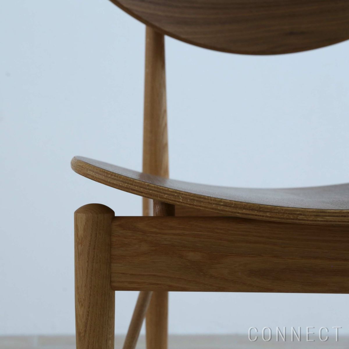 HOUSE OF FINN JUHL（ハウス・オブ・フィンユール） / READING CHAIR（リーディングチェア） / オーク材・ウォルナット材・ダークオイル仕上げ / チェア