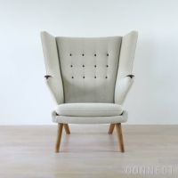 PP Mobler（PPモブラー） / PP19（パパベア） イージーチェア / オーク材・オイル仕上げ / ネイルチーク / coda 103（コーダ） / Buttons：Elegance black / ラウンジチェア