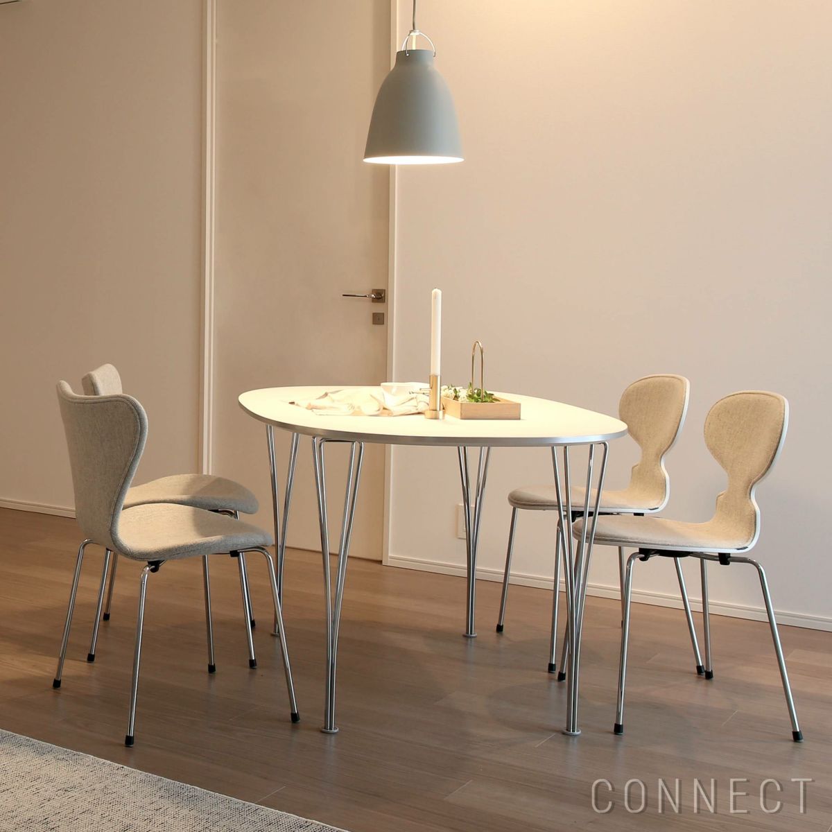 FRITZ HANSEN（フリッツ・ハンセン） / TABLE SERIES（テーブルシリーズ）B611 / スーパー楕円テーブル / ホワイト / クローム脚