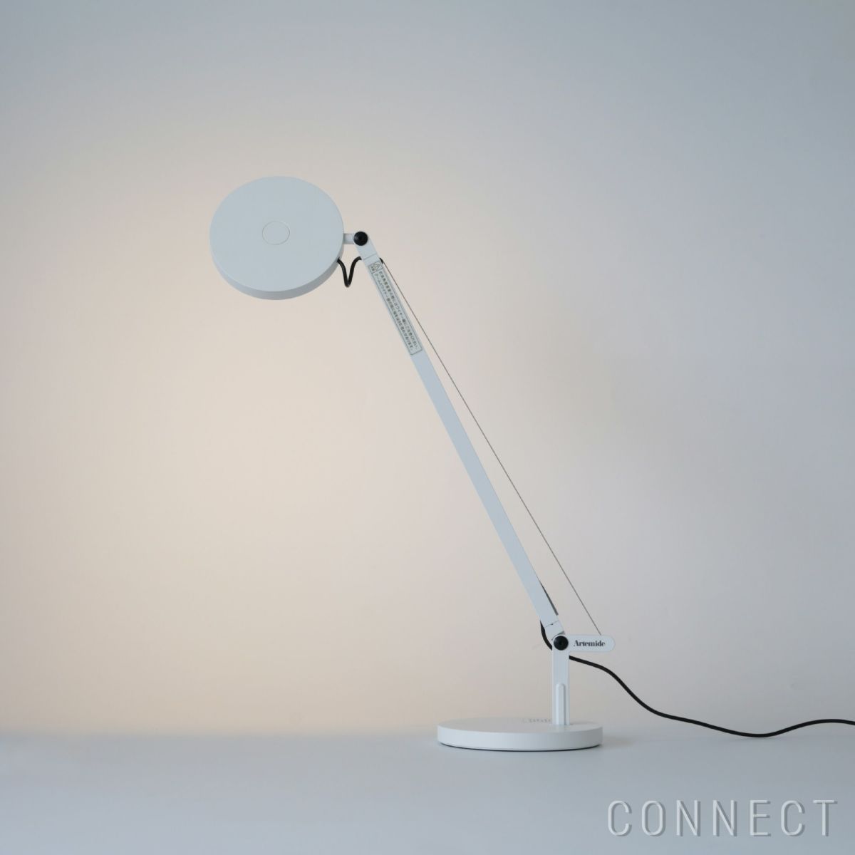 Artemide（アルテミデ） / Demetra Micro Table（デメトラ マイクロ テーブル） / 全3色 / テーブルランプ