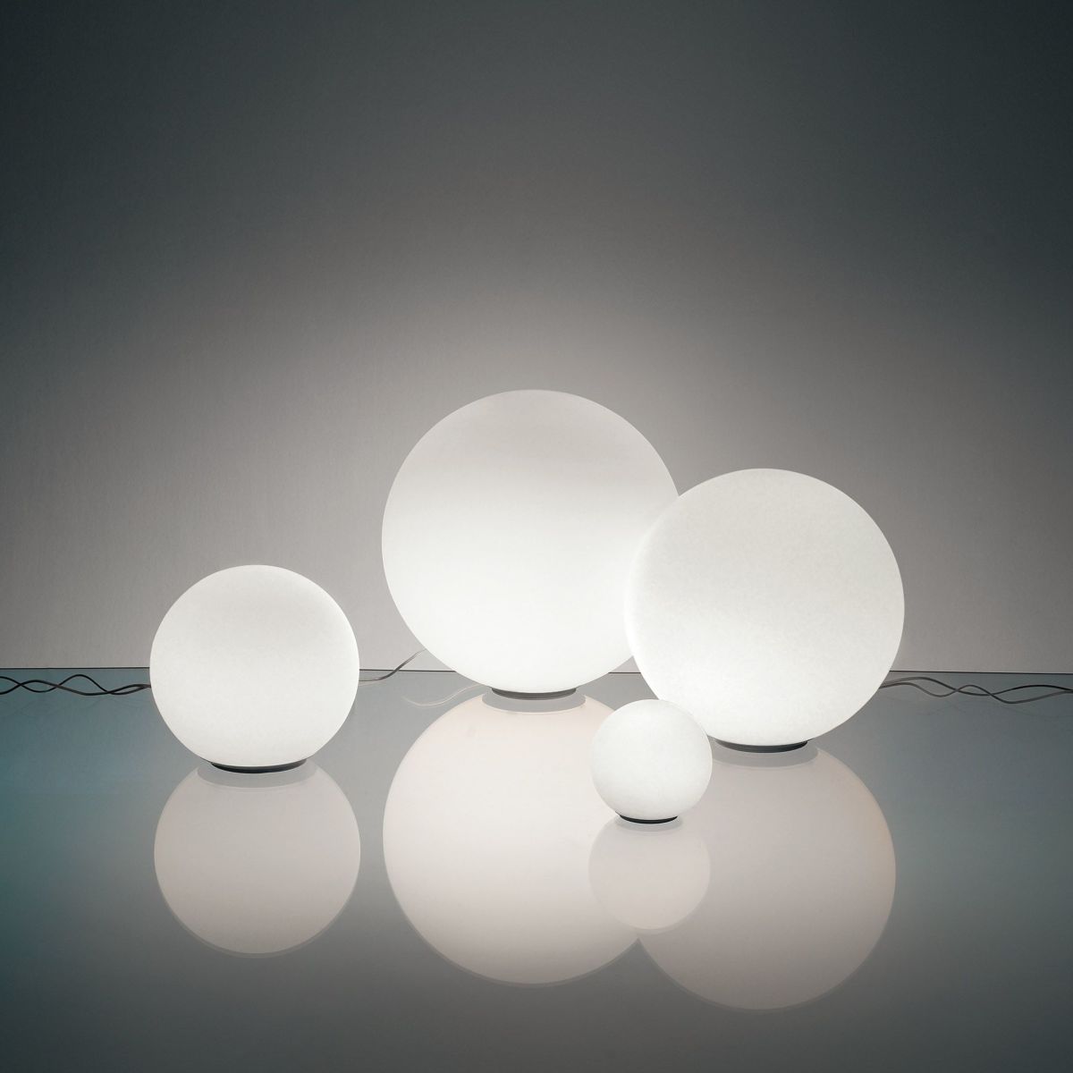 Artemide（アルテミデ） / Dioscuri Table 250（ディオスクリ テーブル 250） / テーブルランプ