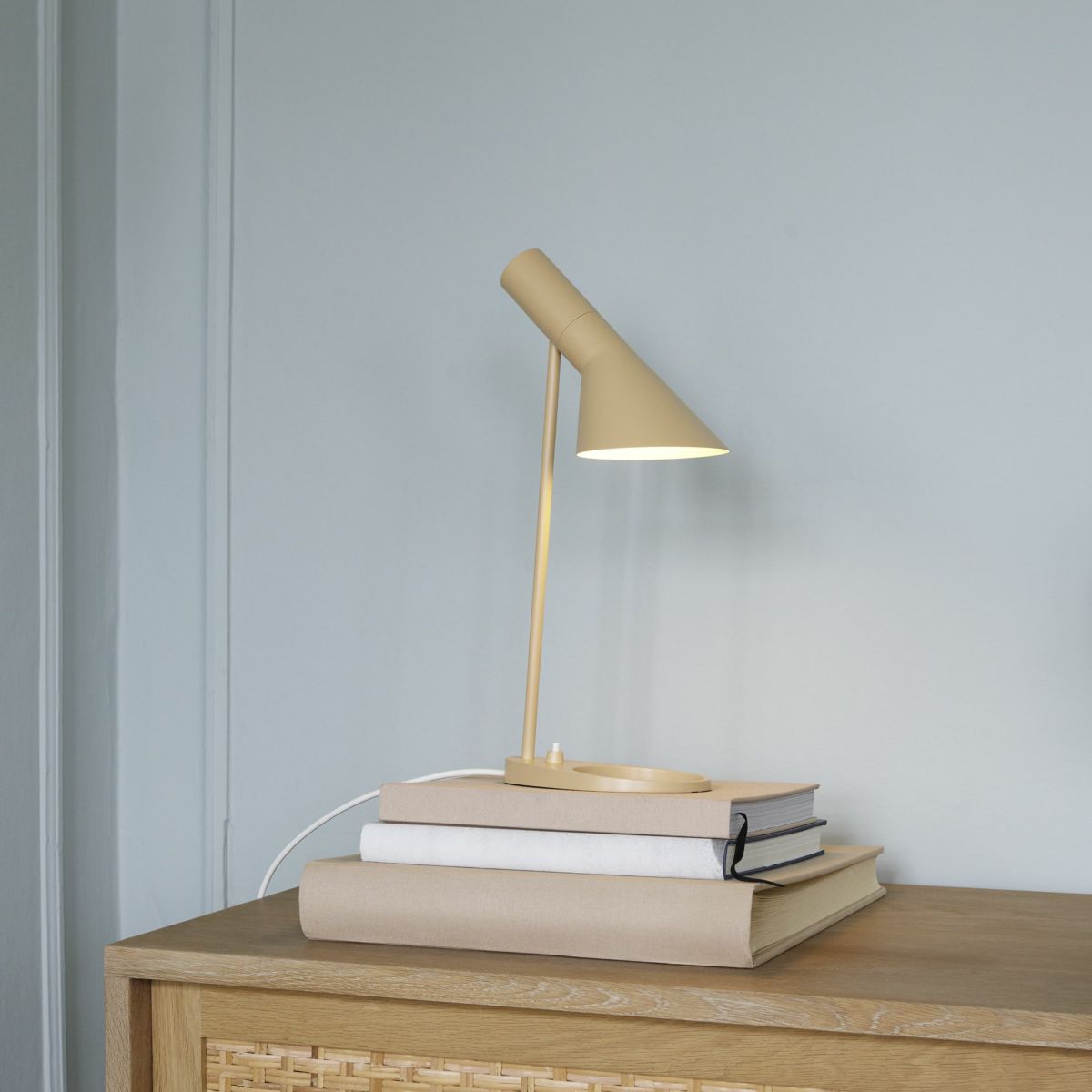 Louis Poulsen（ルイスポールセン） / AJ Mini Table（AJ ミニ テーブル） / NEWカラー全5色 / テーブルランプ