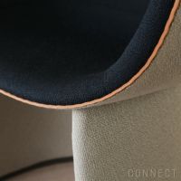 FRITZ HANSEN（フリッツ・ハンセン） / MONOLIT（モノリット） / Vidar（ヴィダー）0222 ベージュ×0182 アンスラサイト / レザーパイピングあり / ラウンジチェア