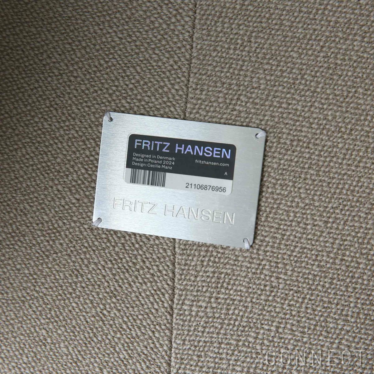 FRITZ HANSEN（フリッツ・ハンセン） / MONOLIT（モノリット） / Vidar（ヴィダー）0222 ベージュ×0182 アンスラサイト / レザーパイピングあり / ラウンジチェア