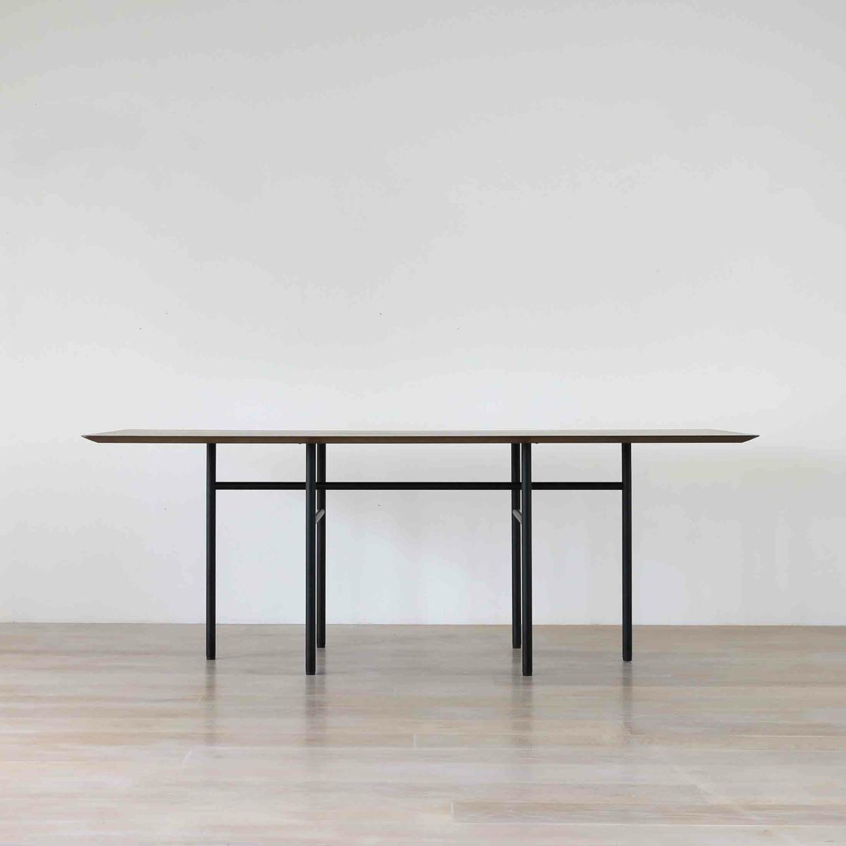 Audo Copenhagen（オドー・コペンハーゲン） / SNAREGADE DINING TABLE（スネアゲート ダイニングテーブル） / 長方形 / L200 / Dark Stained Oak