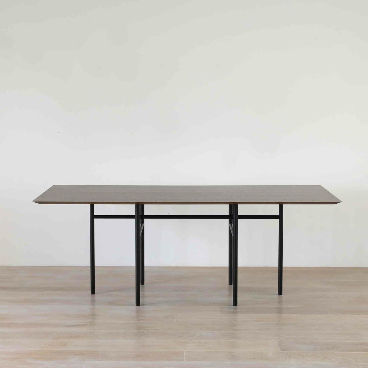 Audo Copenhagen（オドー・コペンハーゲン） / SNAREGADE DINING TABLE（スネアゲート ダイニングテーブル） / 長方形 / L200 / Dark Stained Oak