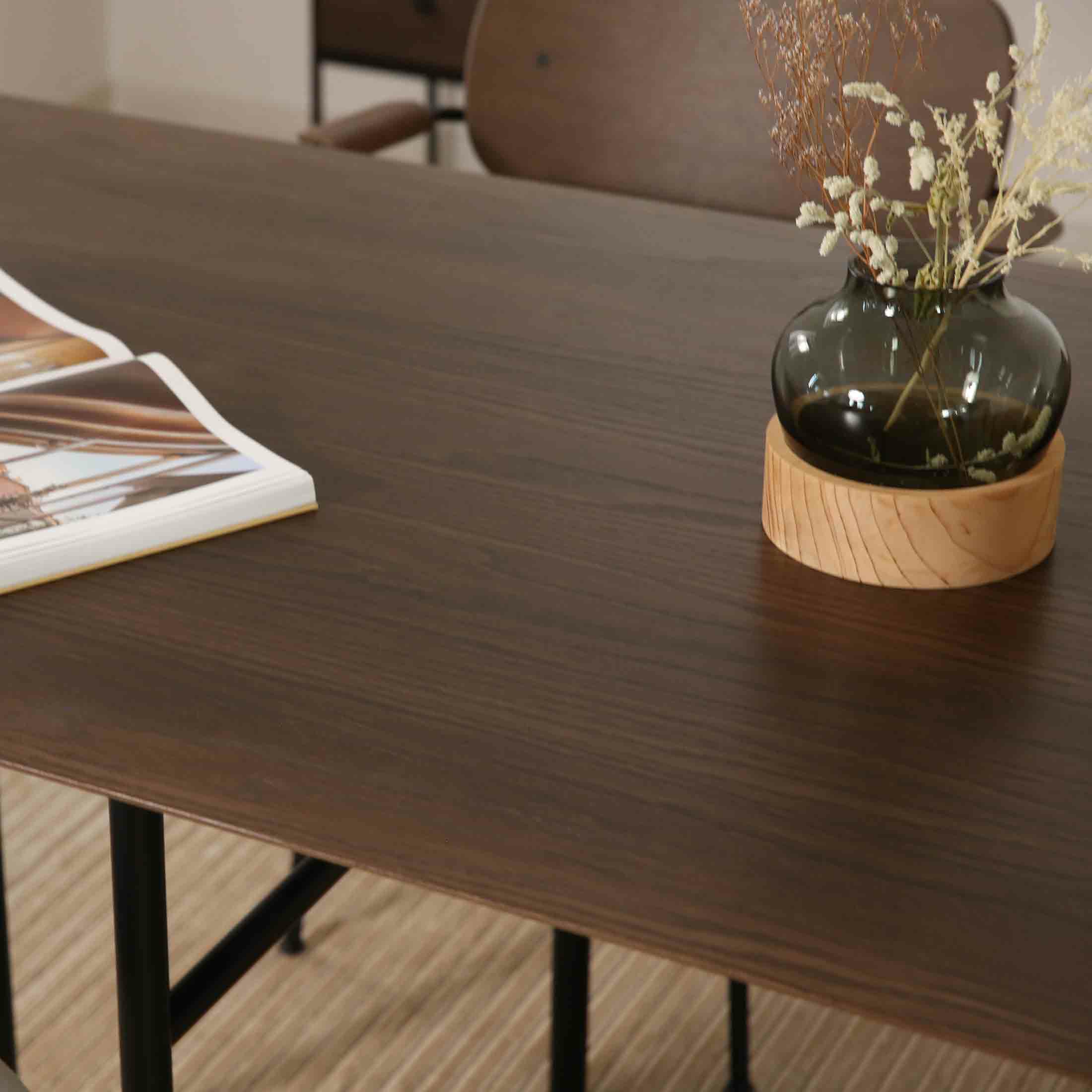 Audo Copenhagen（オドー・コペンハーゲン） / SNAREGADE DINING TABLE（スネアゲート ダイニングテーブル） / 長方形 / L200 / Dark Stained Oak