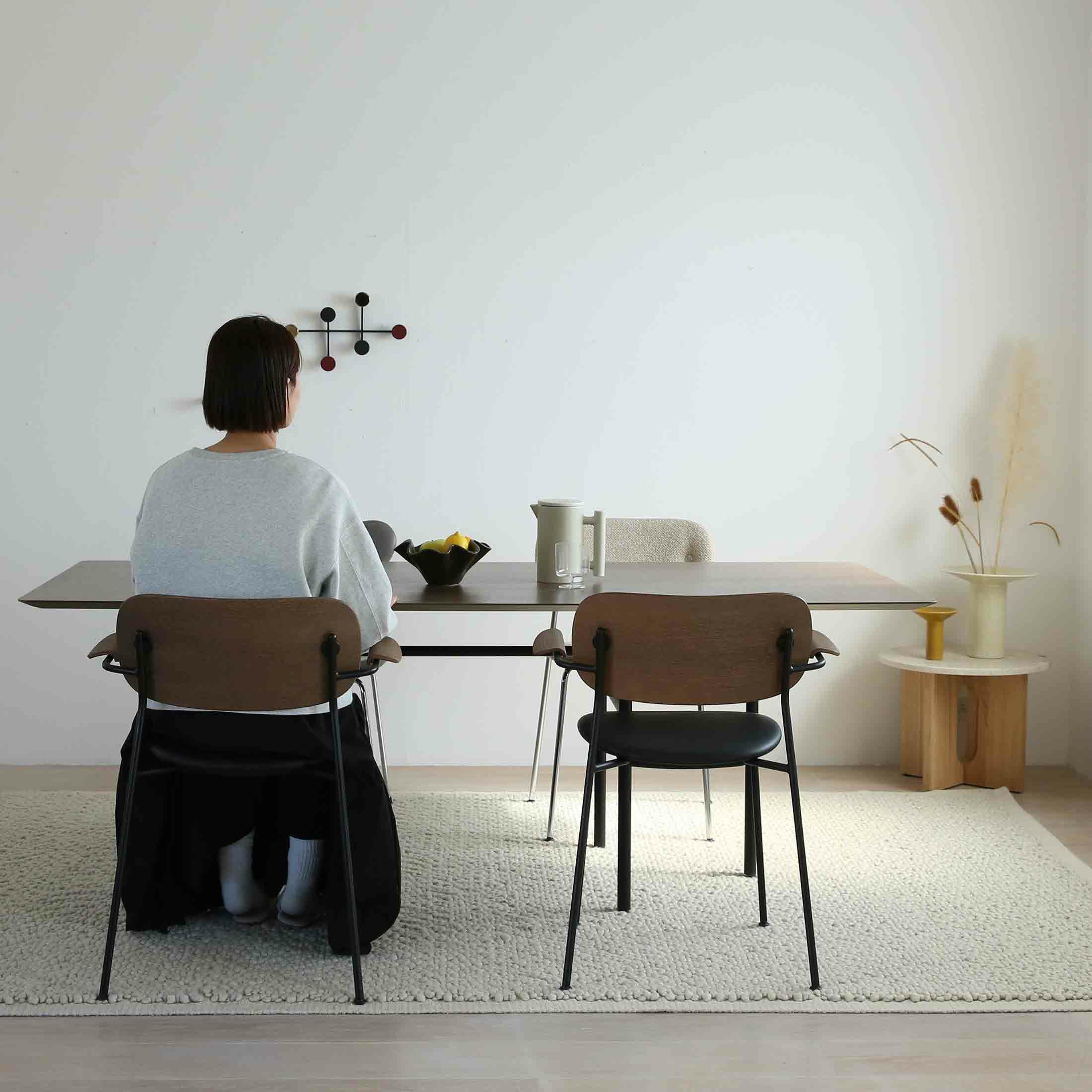 Audo Copenhagen（オドー・コペンハーゲン） / SNAREGADE DINING TABLE（スネアゲート ダイニングテーブル） / 長方形 / L200 / Dark Stained Oak