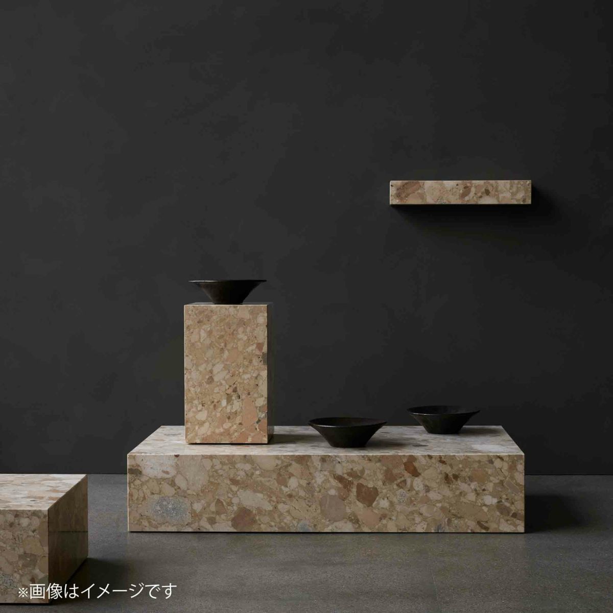 Audo Copenhagen（オドー・コペンハーゲン） / PLINTH LOW（プリンス ロー） /  大理石 / 全6色 / テーブル