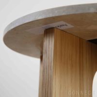 Audo Copenhagen（オドー・コペンハーゲン） / ANDROGYNE SIDE TABLE（アンドロジュネ サイドテーブル）Φ50 / Sand Kunis Breccia / ナチュラルオークベース