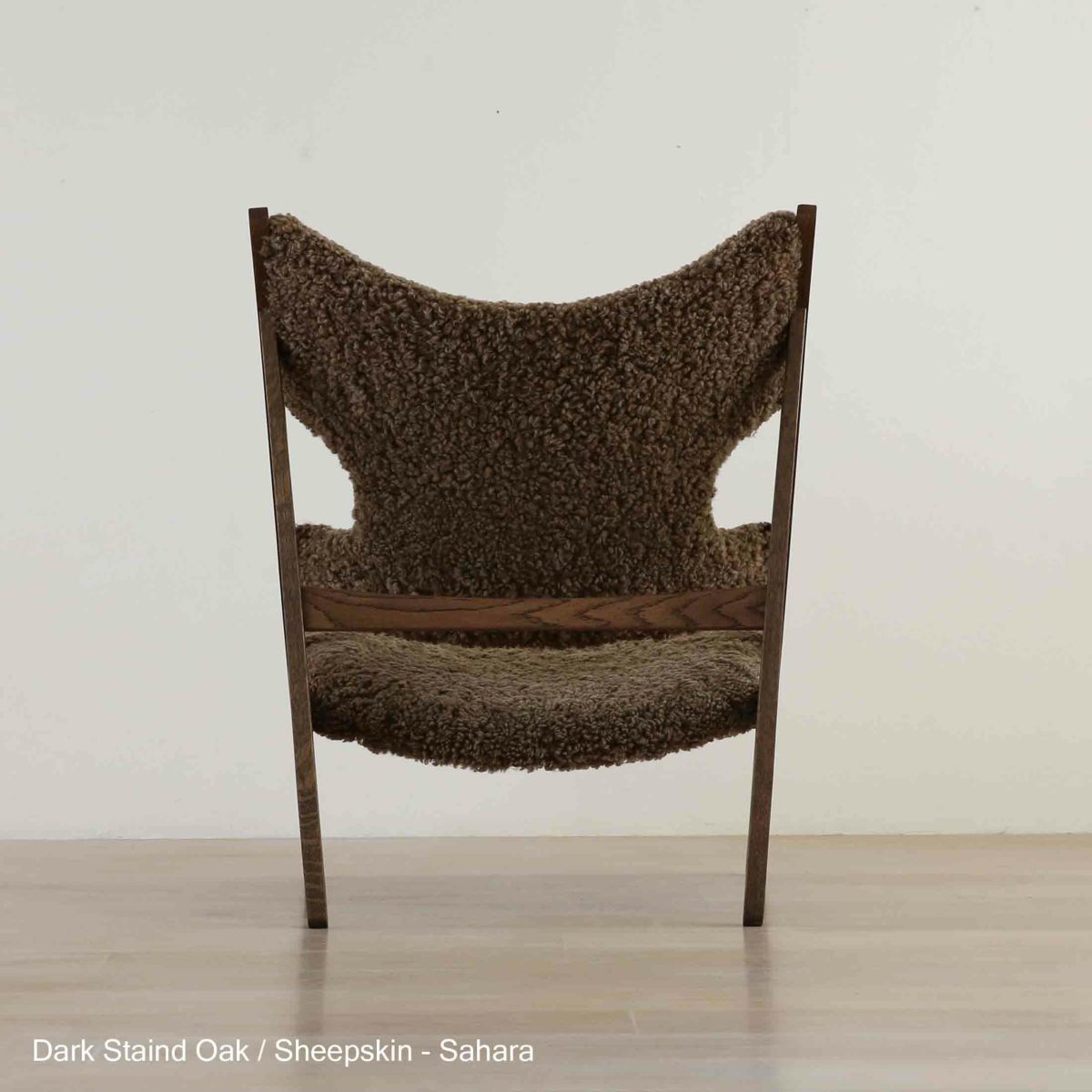  Audo Copenhagen（オドー・コペンハーゲン） / KNITTING LOUNGE CHAIR（ニッティング ラウンジチェア） / ダークステインドオーク / シープスキン Root（ルート）