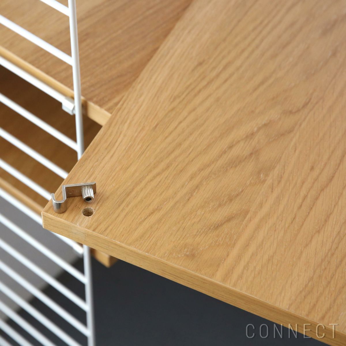 String Furniture（ストリング ファニチャー） / String System（ストリング システム） / ワークデスク＋フロアパネル / W80×D30×H200cm / オーク×ホワイト / 壁面収納