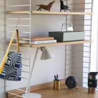 String Furniture（ストリング ファニチャー） / String System（ストリング システム） / ワークデスク＋フロアパネル / W80×D30×H200cm / オーク×ホワイト / 壁面収納