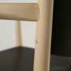 PP Mobler（PPモブラー） / PP240 Conference Chair（コンフェランスチェア） / アッシュ材・ホワイトバイオオイル仕上げ / エレガンスレザー（mocca）