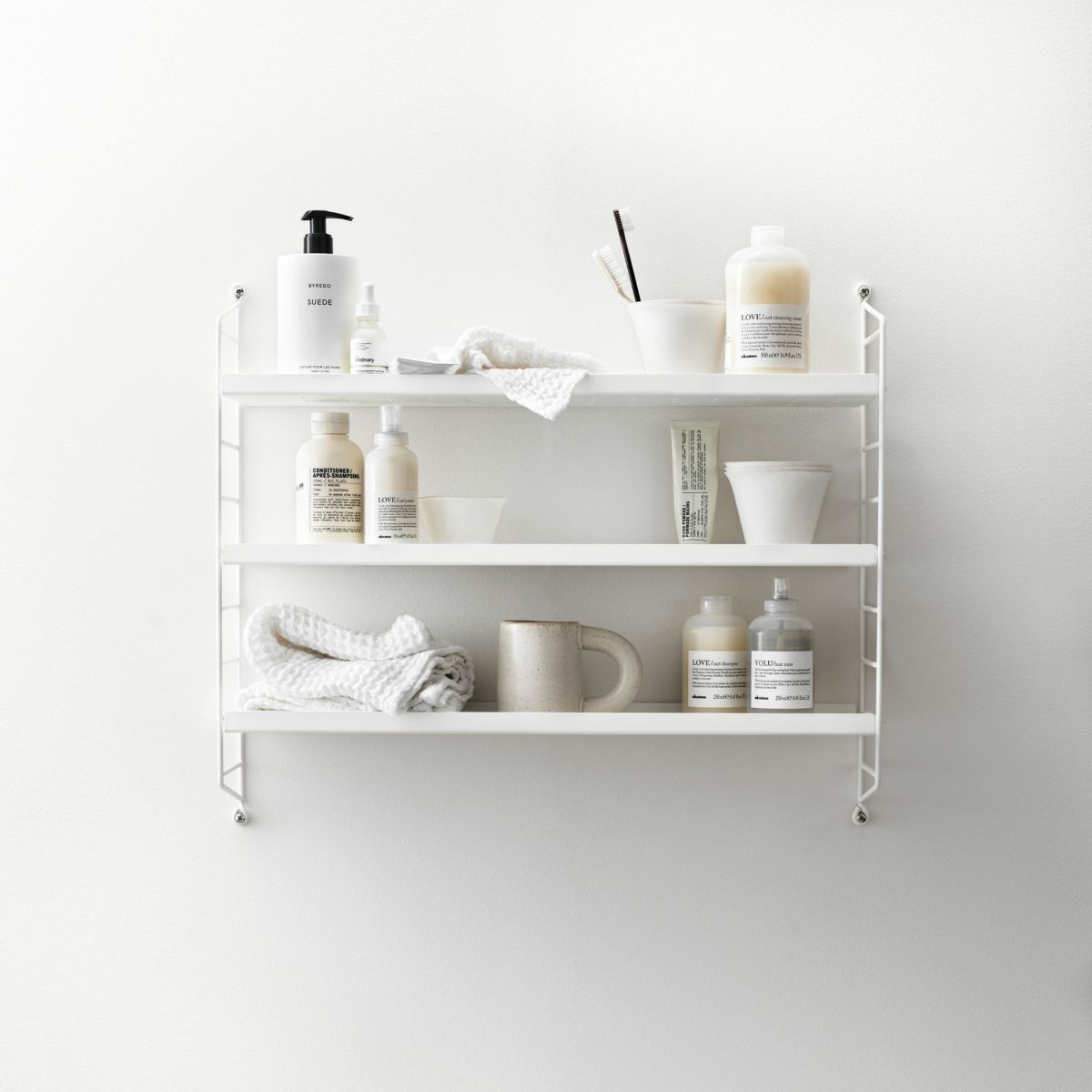 String Furniture（ストリング ファニチャー） / String Pocket（ストリング ポケット） / メタルホワイト×ホワイト / 石膏ボードアンカー付き / 壁面収納