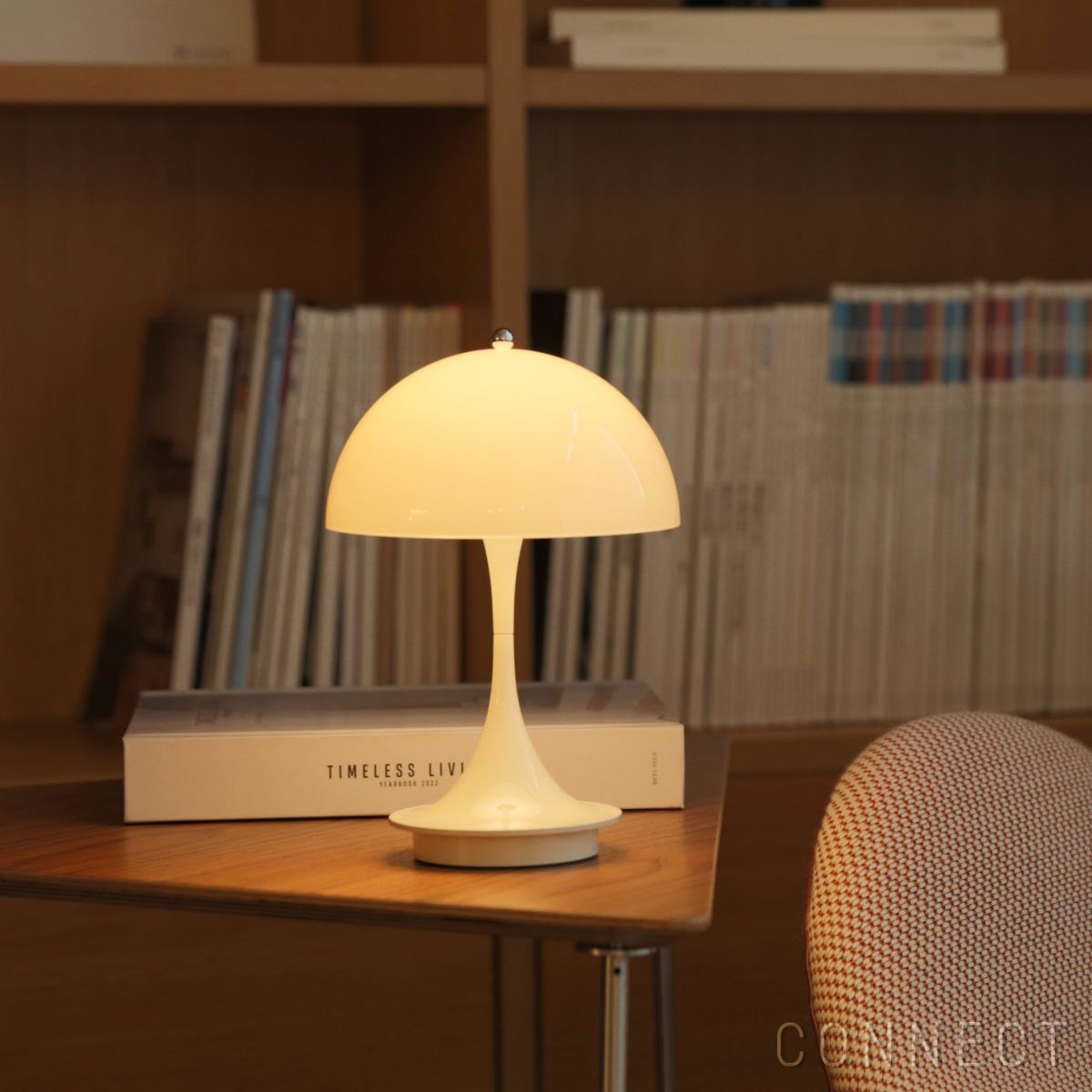 Louis Poulsen（ルイスポールセン） / Panthella 160 Portable V3（パンテラ 160 ポータブル） / オパール・ベージュ / テーブルランプ