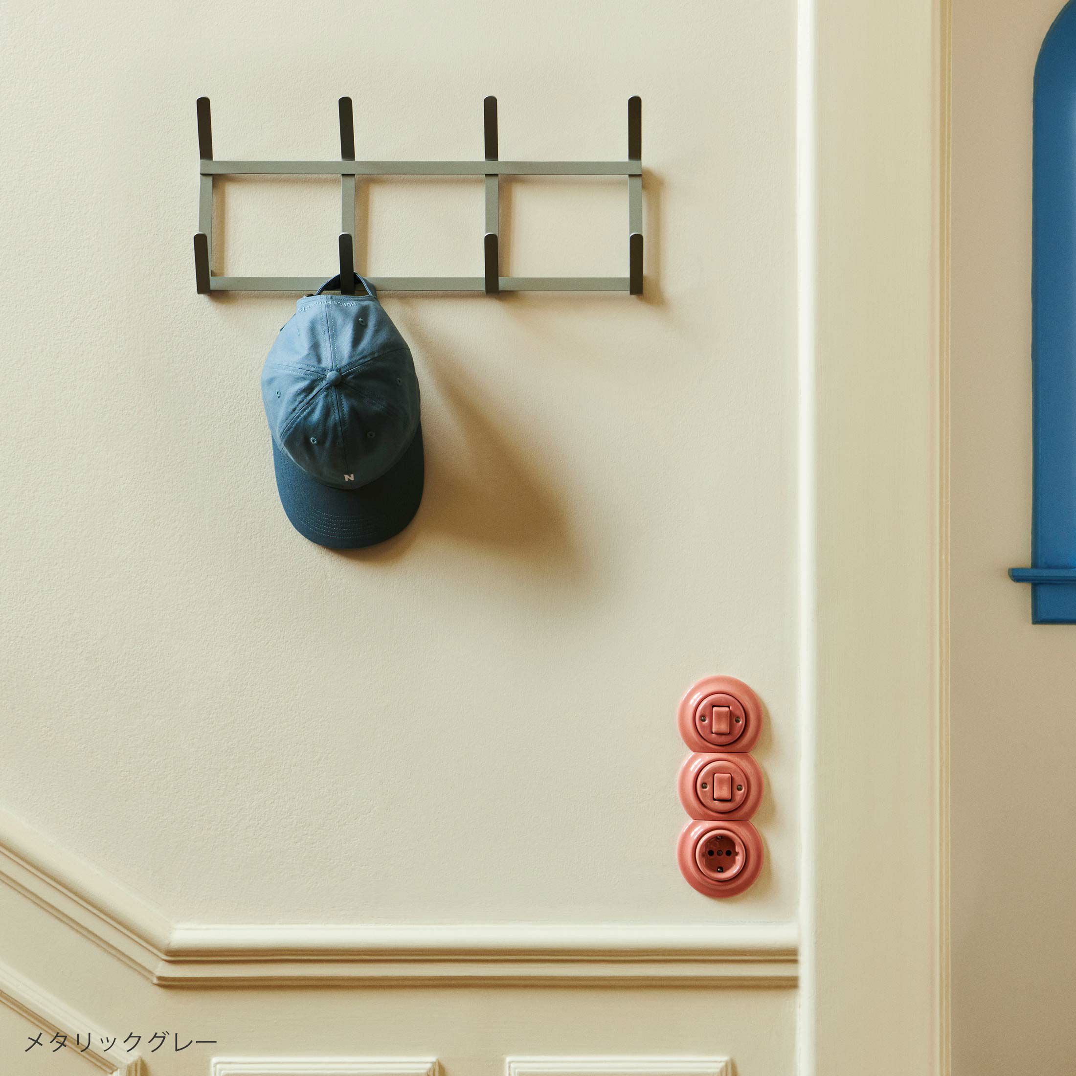 HAY（ヘイ） / Tape Coat Rack（テープコートラック） / Small / チャコール / コートラック