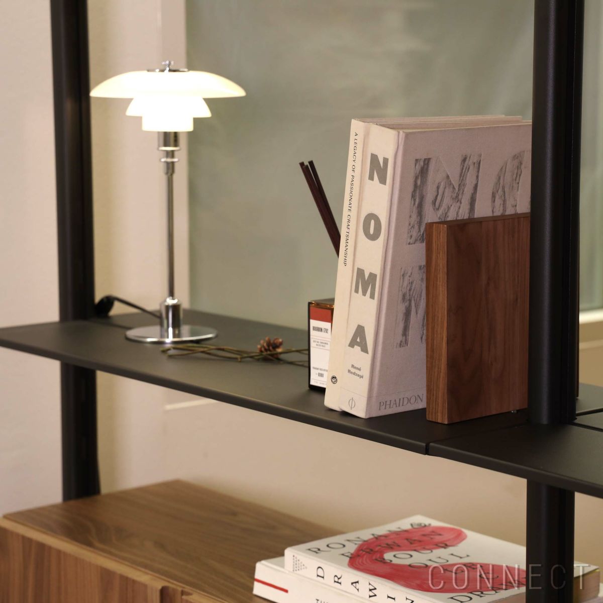 String Furniture（ストリング ファニチャー） / Pira G2（ピラ） / キャビネット＋オーガナイザー＋ブックエンド / W188×D34×H250cm / ウォルナット×ブラック / 床天井取り付け型収納