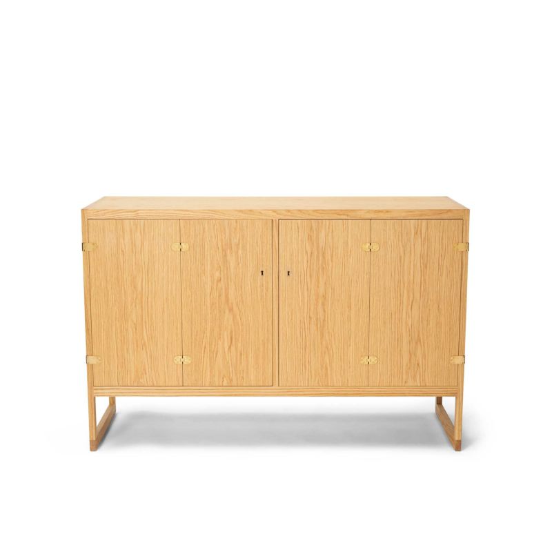 CARL HANSEN & SON（カール・ハンセン＆サン） / BM0057 SIDEBOARD / オーク材・オイル仕上げ / サイドボード