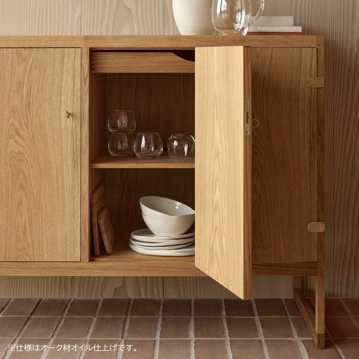 CARL HANSEN & SON（カール・ハンセン＆サン） / BM0057 SIDEBOARD / オーク材・ホワイトオイル仕上げ / サイドボード