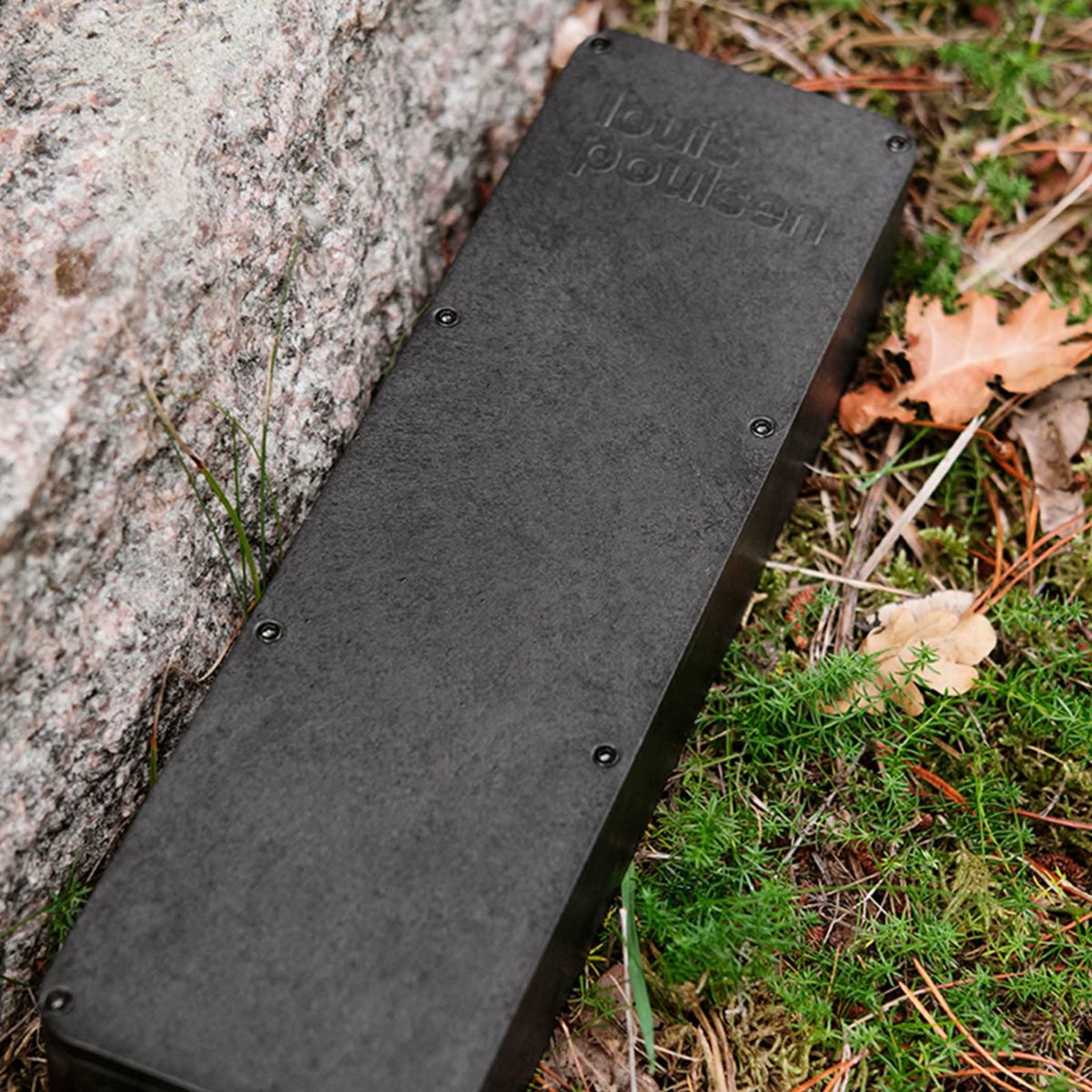 Louis Poulsen（ルイスポールセン） / AJ Garden Bollard（ガーデン ボラード）ショート / 2700K / スパイク式 / 庭園灯