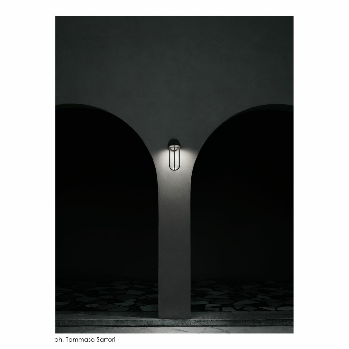 FLOS（フロス） / IN VITRO / イン ヴィトロ ウォール（アウトドア） / 全7色 / 3000K / ウォールランプ