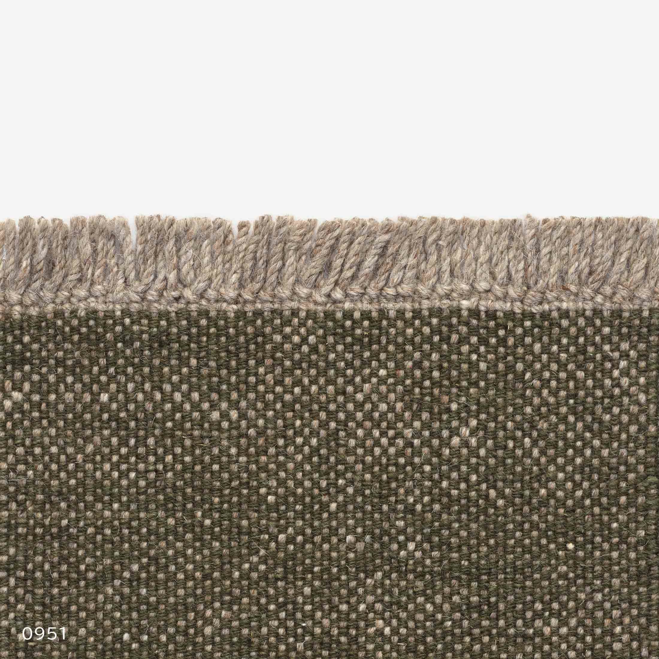 Kvadrat（クヴァドラ） / Yield Naturally Coloured Fringes（イールド ナチュラリー カラード フリンジ） / 20148（180cm×240cm） / ラグ