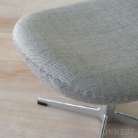 FRITZ HANSEN（フリッツ・ハンセン） / EGG FOOT STOOL（エッグチェア用フットスツール） / ラウンジチェア / Sunniva（スニバ）153 サンド・ライトグレー